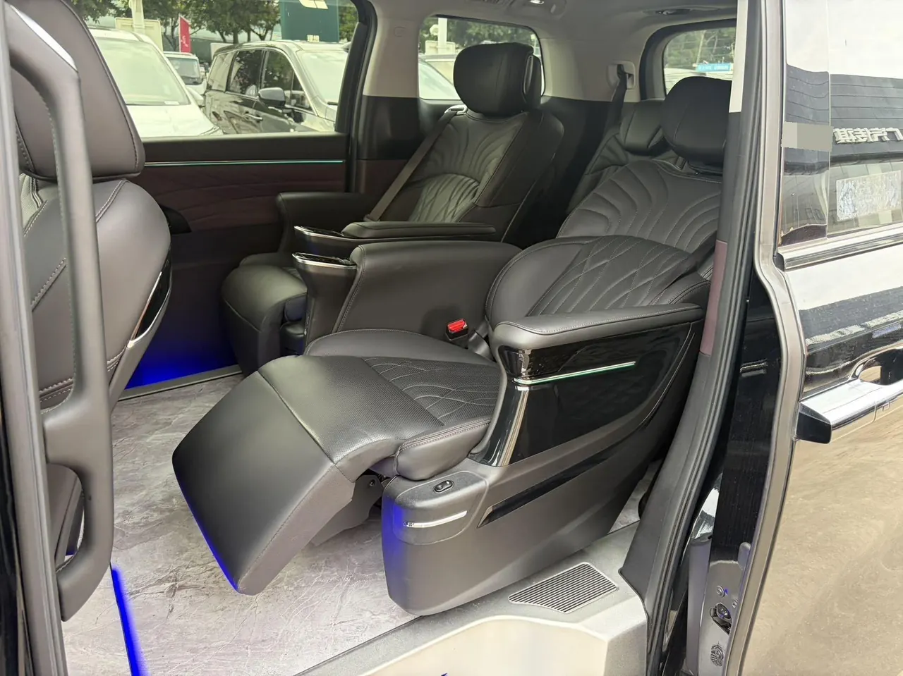 Chuanqi 2024 M8 Double Engine 2.0T Master Series Super Hybrid Automatic Gear 11