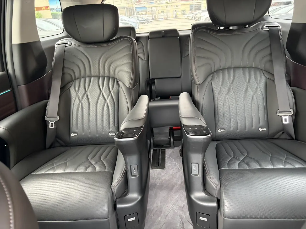 Chuanqi 2024 M8 Double Engine 2.0T Master Series Super Hybrid Automatic Gear 12