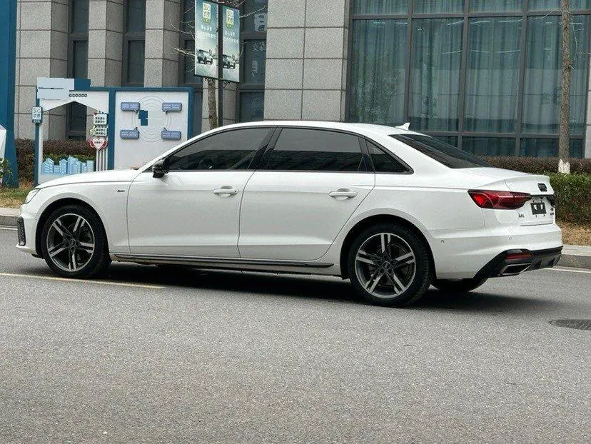 Audi 2023 A4L 2.0TFSI 40TFSI Deluxe Dynamic Automatic 6