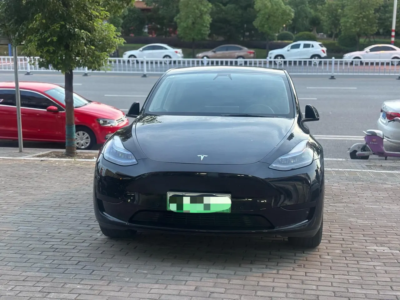 Tesla 2022 Model Y rear-wheel drive version (facelift) automatic gear 2