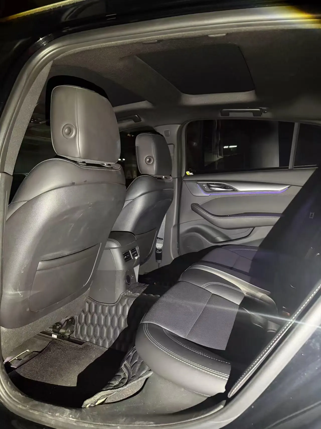 Cadillac 2024 CT5 2.0T 28T Luxury Pro Auto 3