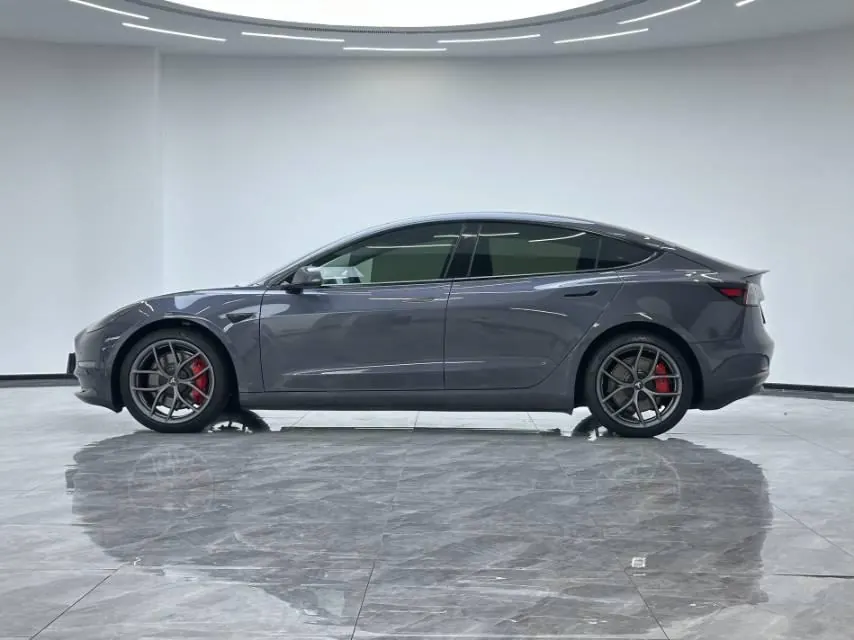 Tesla 2022 Model 3 Performance high-performance all-wheel drive automatic transmission 3