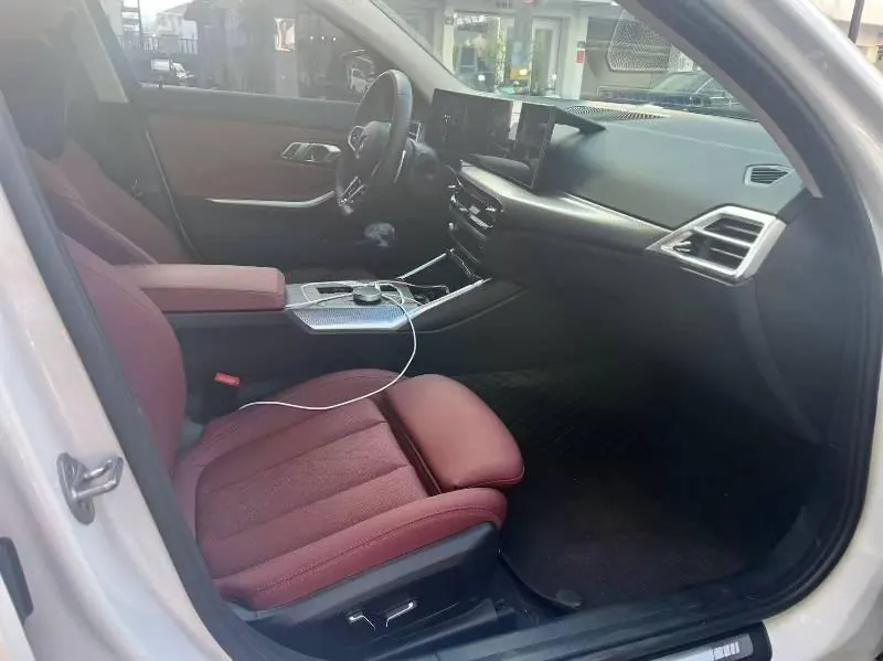 BMW 3 Series 2026 330Li 2.0T M Sports Obsidian Night Suit Automatic Gear 6