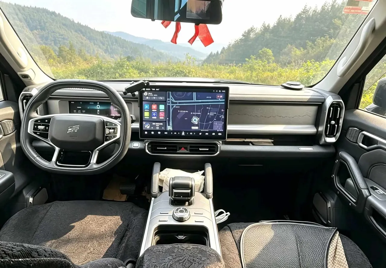 Jetour 2023 Travelers 1.5T Two-Drive Discovery PRO Automatic Gear 2
