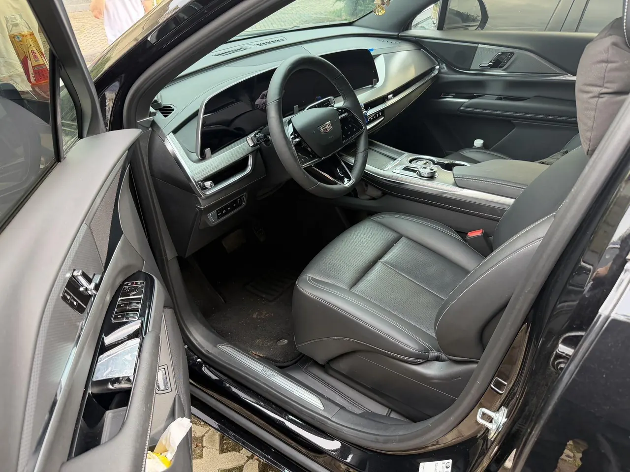 Cadillac 2025 XT5 48V 2.0T Luxury Automatic Gear 3