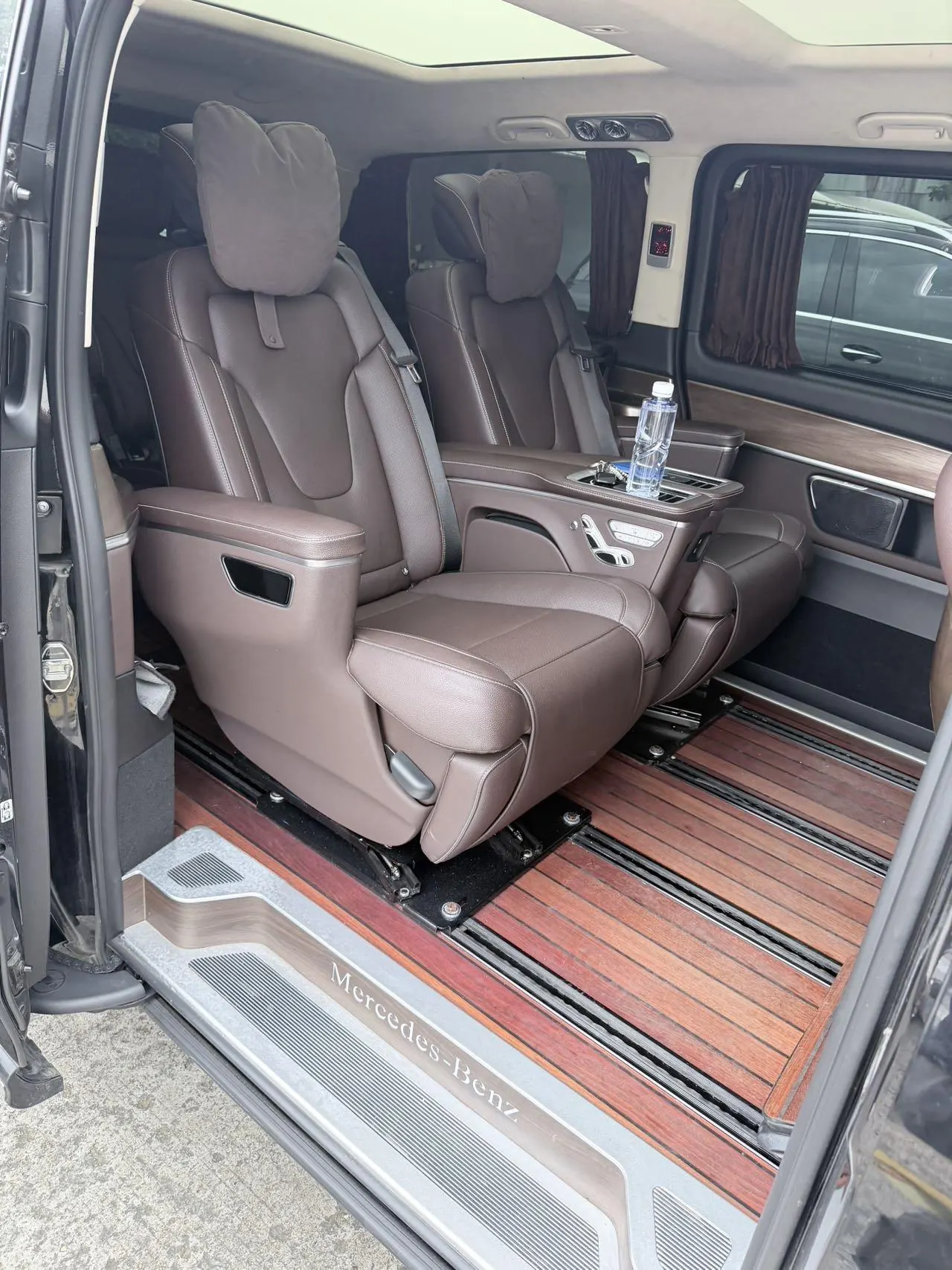 Mercedes Benz V 2021V 260 L 2.0T Deluxe Edition Automatic Gear 5