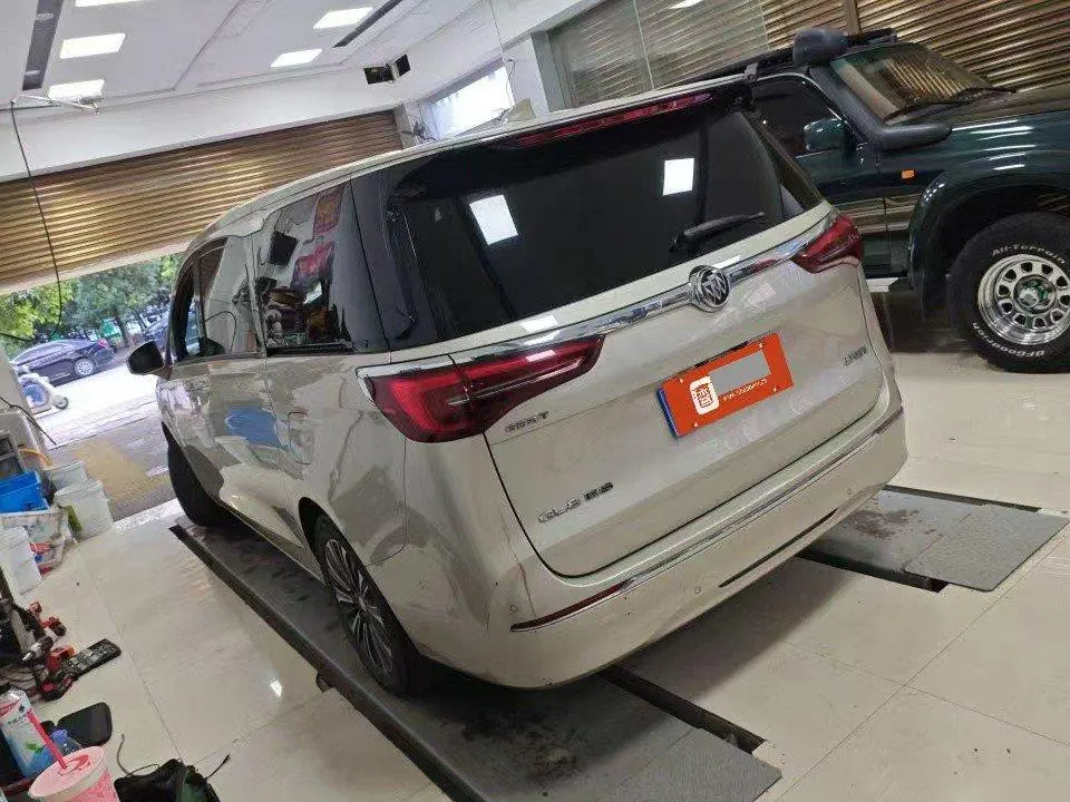 Buick 2022 GL8 ES Lu Zun 48V 2.0T 653T Luxury Automatic Gear 5
