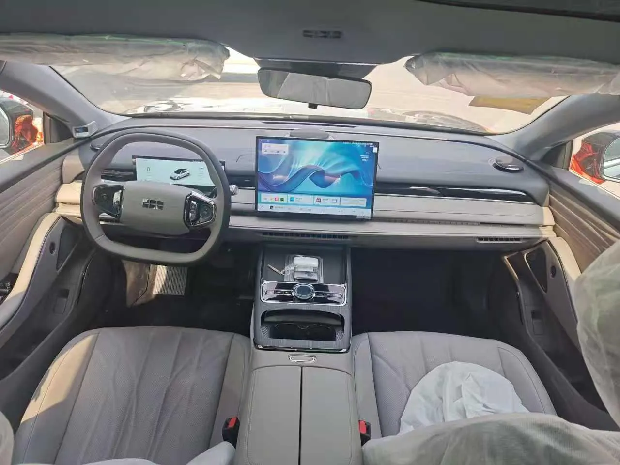 Geely Galaxy 2025 xingyao 8 EM-i 1.5 60km deluxe automatic gear 6