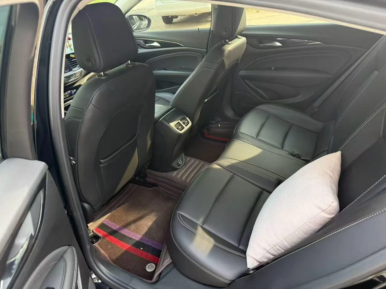 Buick 2024 LaCrosse 48V 2.0T 28T More Premium Edition Automatic Gear 3