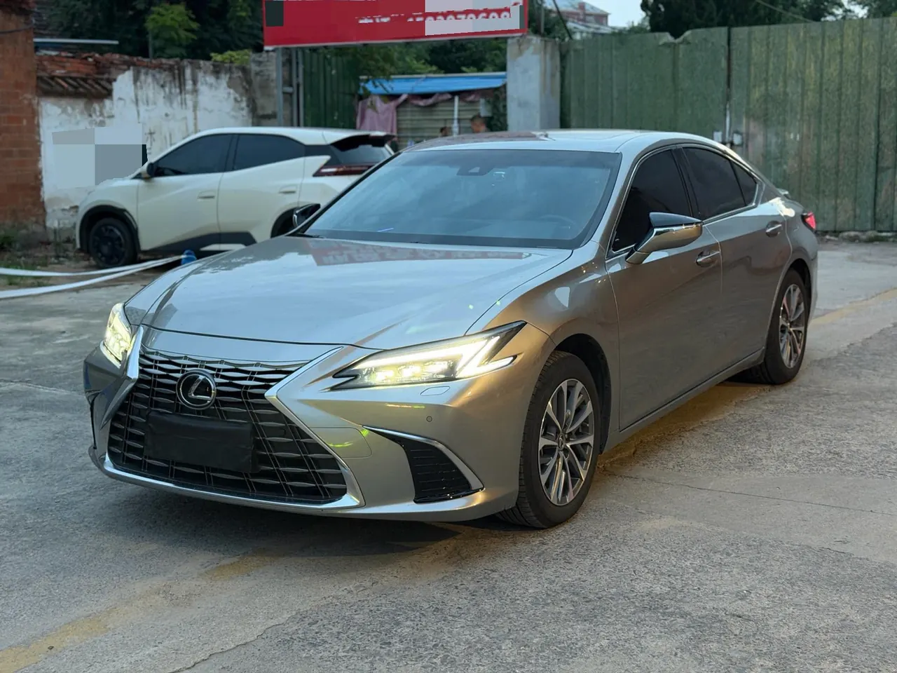 Открыть галерею: Lexus ES (Imported) 2025 ES200 2.0 Stepless Edition Automatic Gear