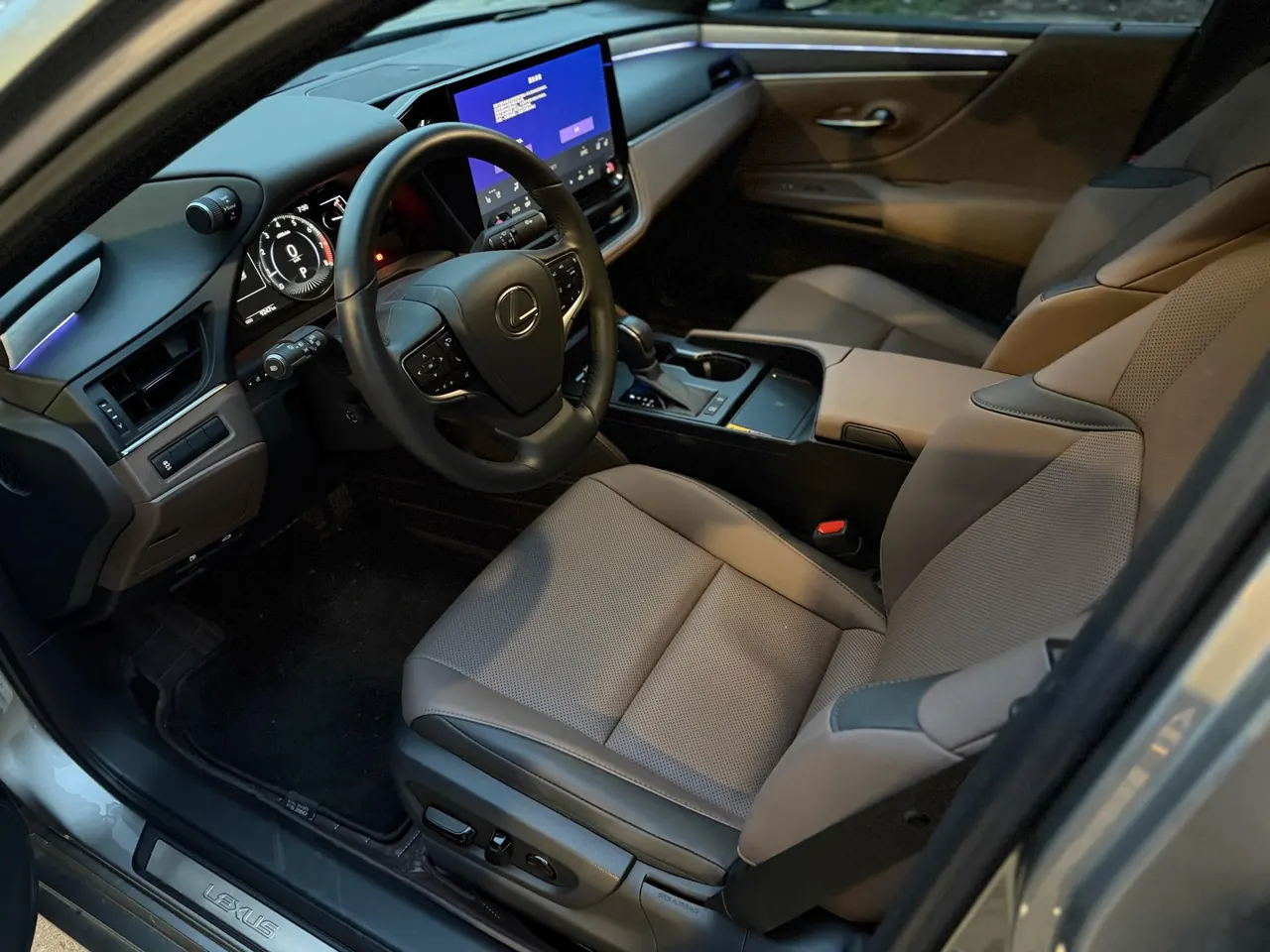 Lexus ES (Imported) 2025 ES200 2.0 Stepless Edition Automatic Gear 7