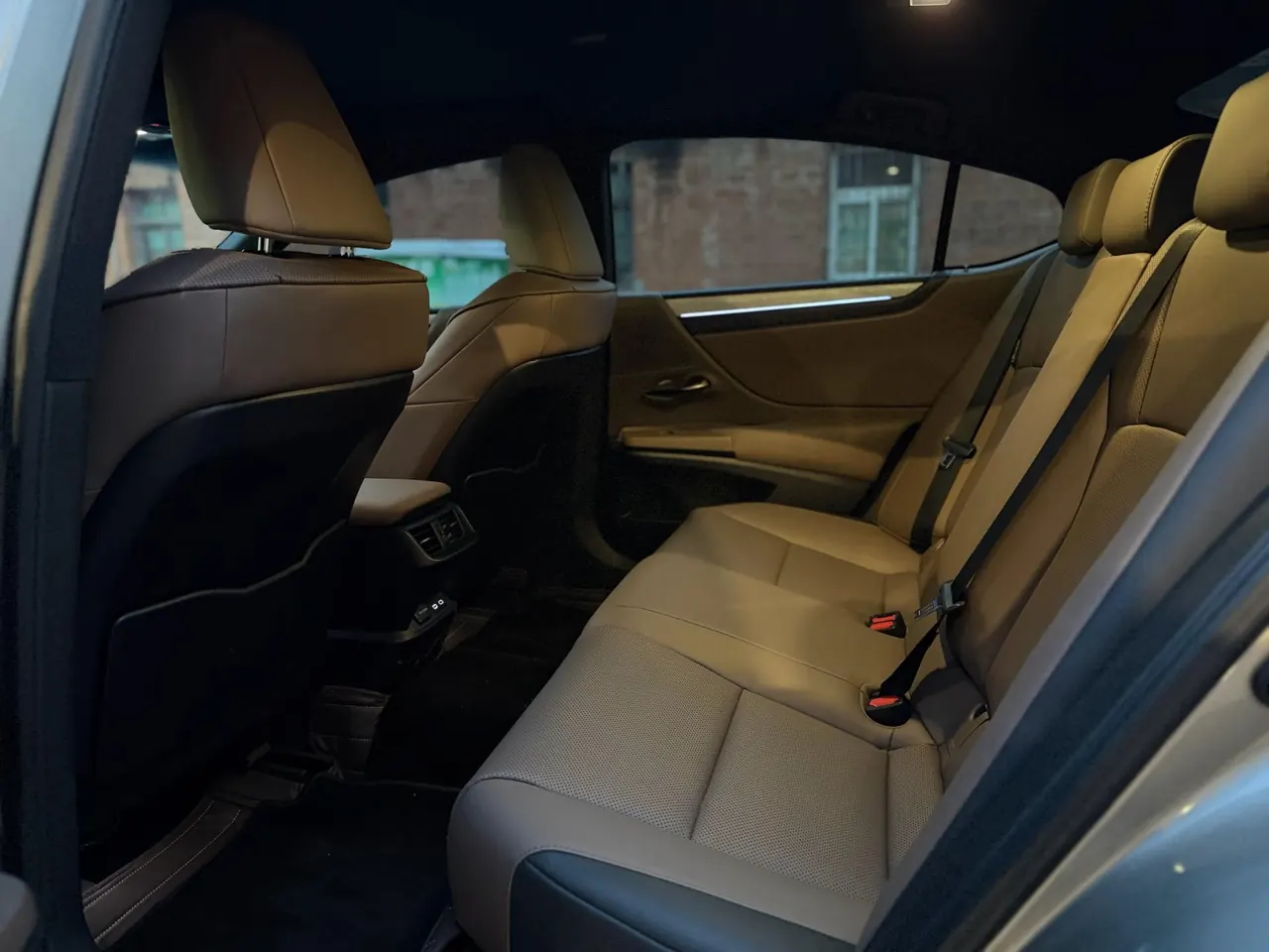 Lexus ES (Imported) 2025 ES200 2.0 Stepless Edition Automatic Gear 8
