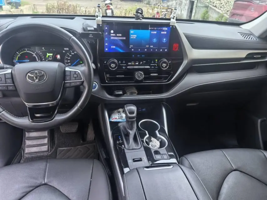 Toyota 2022 Highlander Dual Engine 2.5 Stepless Four-wheel Drive Premium Edition 7-seat Automatic Gear 6