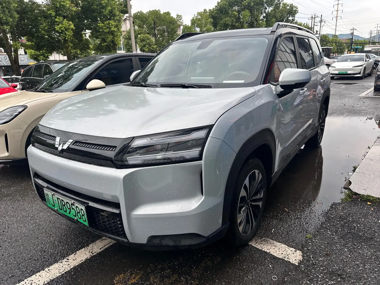 WuLing 2026 Starlight 560 500km Luxury Automatic Gear - View 1
