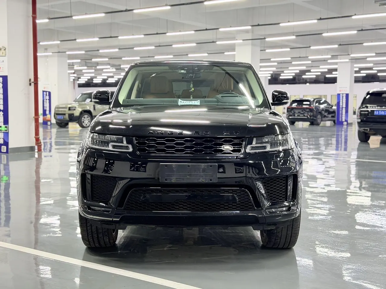 Land Rover Range Rover Sport Edition (Imported) 2022 Range Rover Sport Edition 48V 3.0T L6 Yao Black Edition Automatic Gear 2