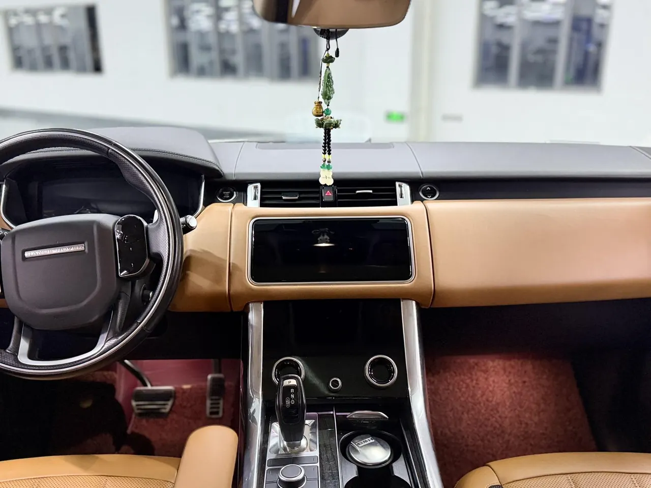 Land Rover Range Rover Sport Edition (Imported) 2022 Range Rover Sport Edition 48V 3.0T L6 Yao Black Edition Automatic Gear 6