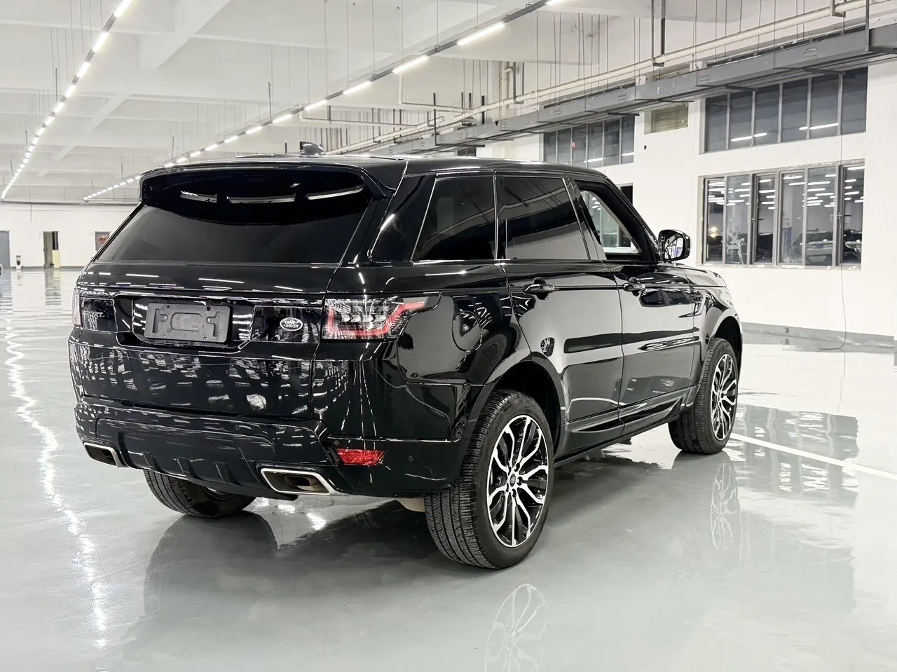 Land Rover Range Rover Sport Edition (Imported) 2022 Range Rover Sport Edition 48V 3.0T L6 Yao Black Edition Automatic Gear 9