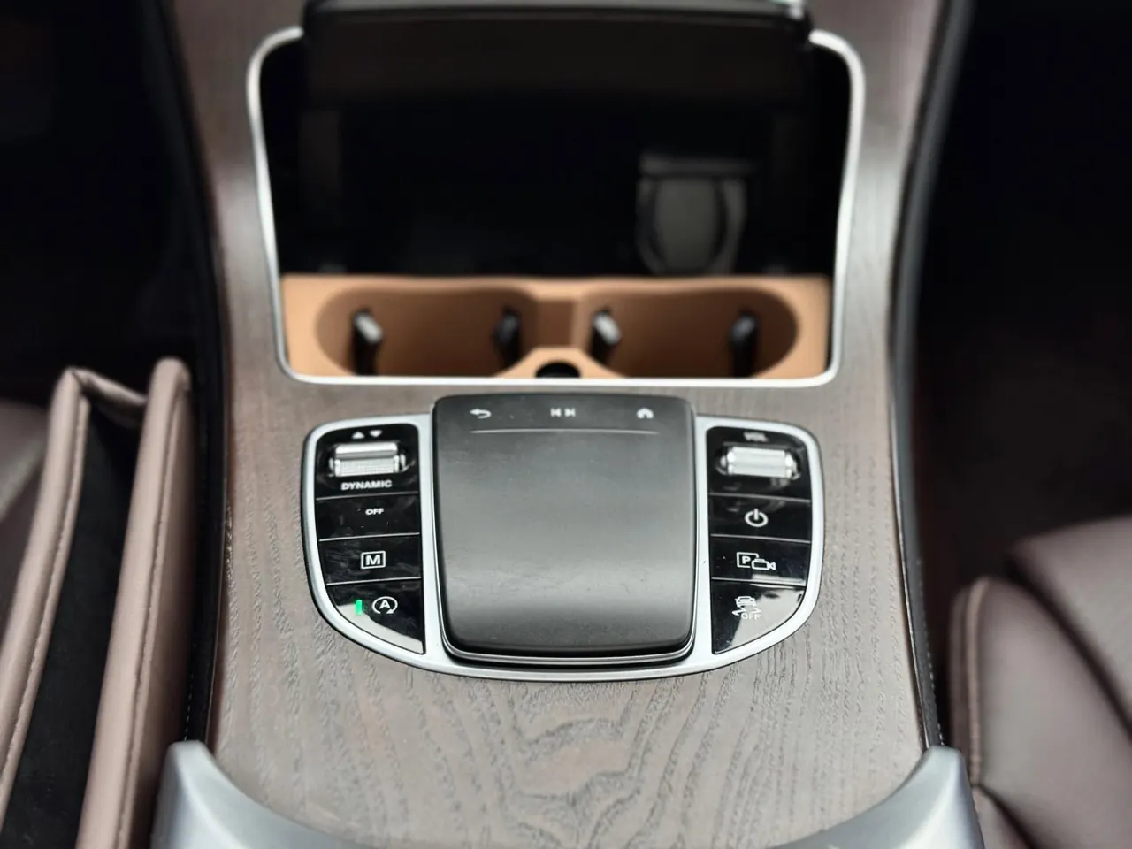 Mercedes Benz 2021 GLC 260 L 4MATIC 2.0T Luxury Automatic 8