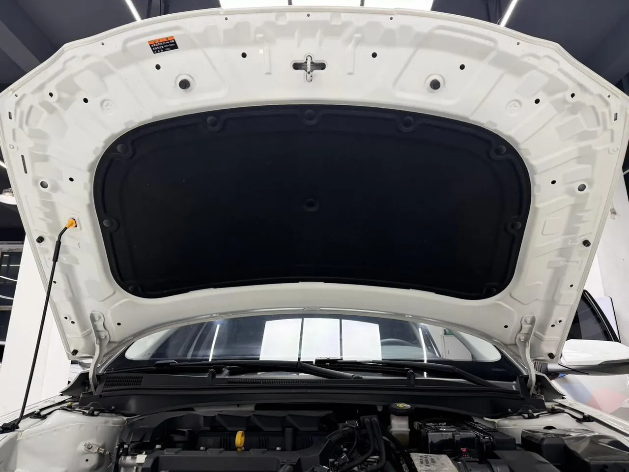 Hyundai 2023 Elantra -3-compartment 1.5 stepless LUX premium automatic gear 14
