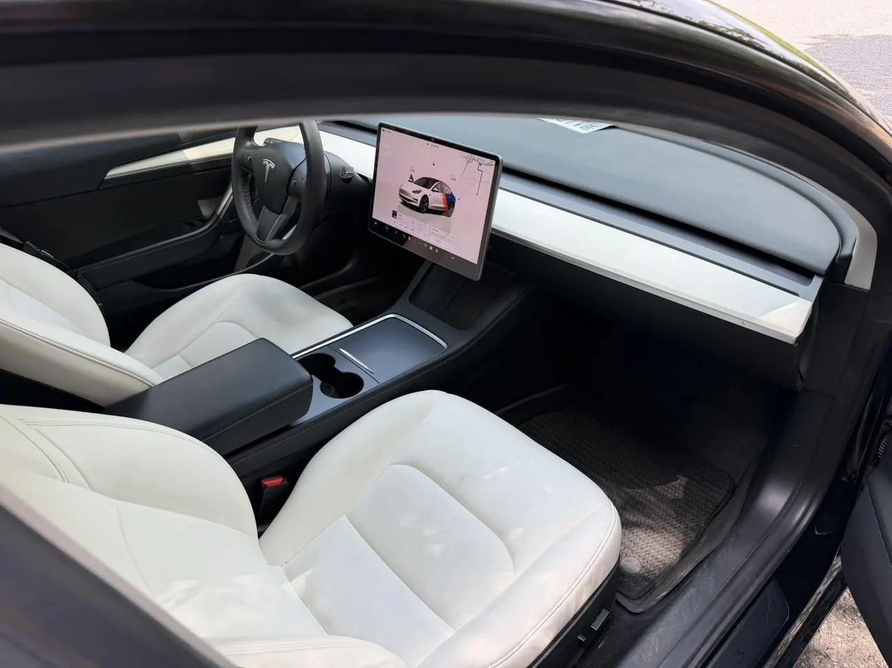 Tesla 2022 Model 3 rear-wheel drive version of automatic transmission 8