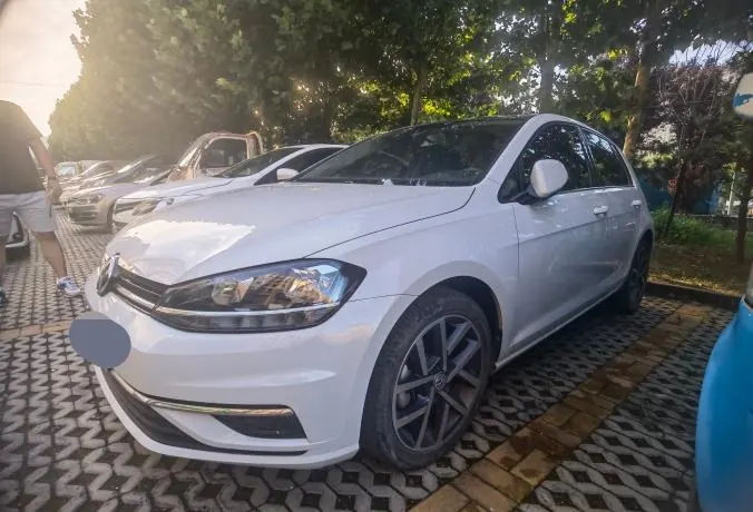 Volkswagen 2020 Golf 7 1.2TSI 200TSI Comfortable Aggressive Automatic - View 1