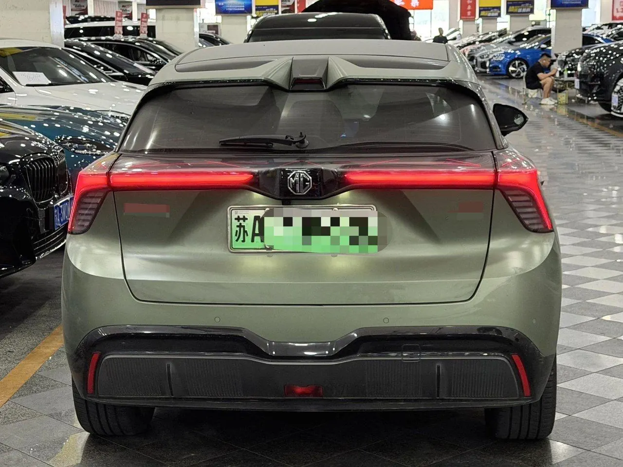 MG 2022 MULAN 460km 4WD Triumph Edition Automatic Gear 3