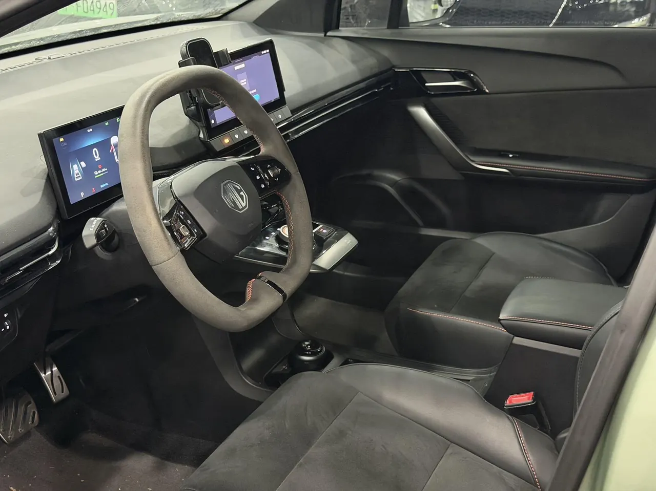 MG 2022 MULAN 460km 4WD Triumph Edition Automatic Gear 7