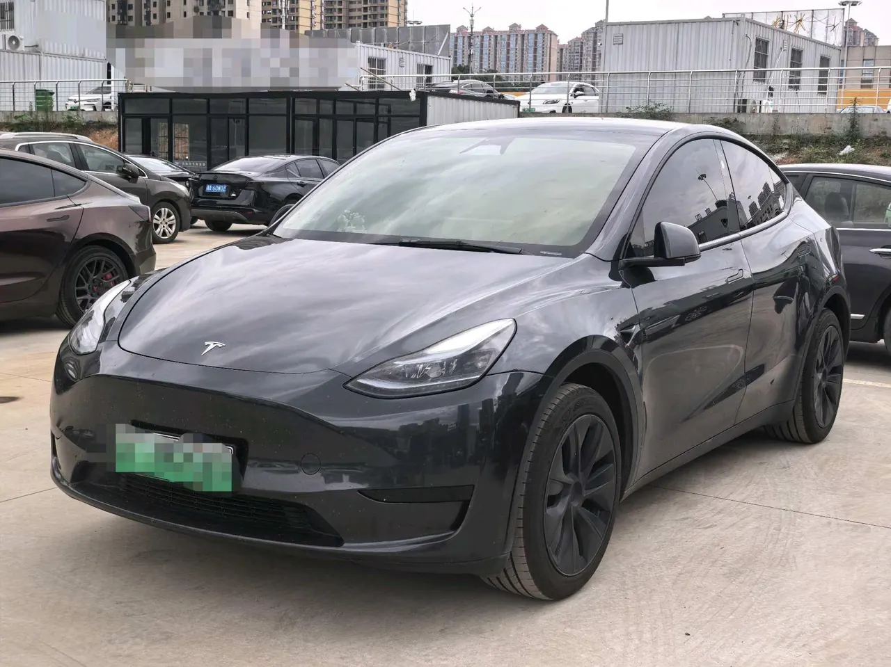 Tesla 2024 Model Y rear-wheel drive version automatic transmission - View 1