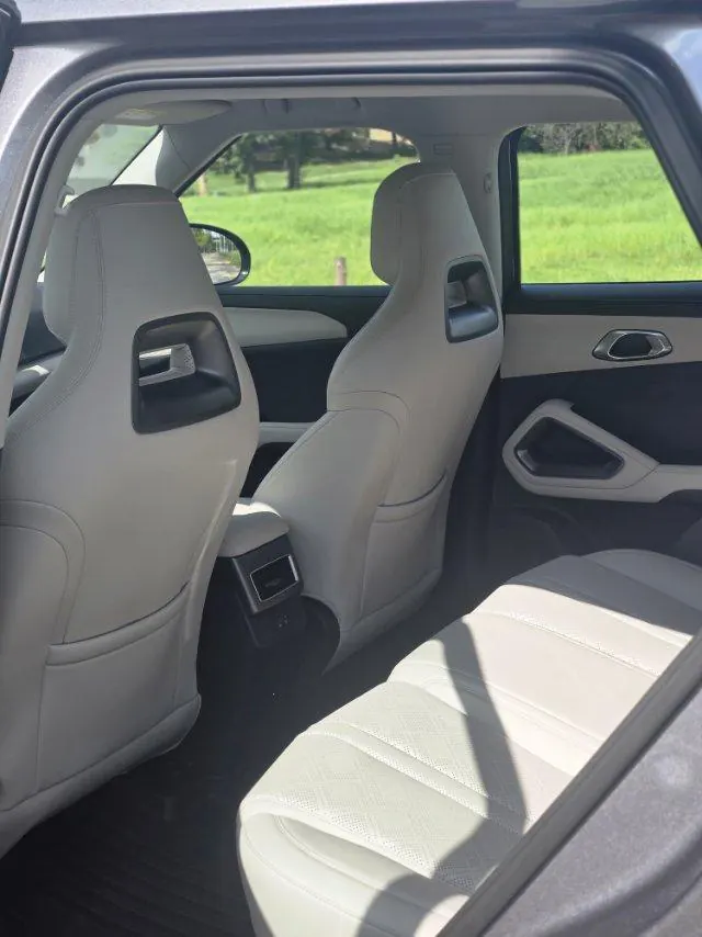 BYD 2025 Yuan UP Smart Driving 401KM Leading Automatic Gear 7