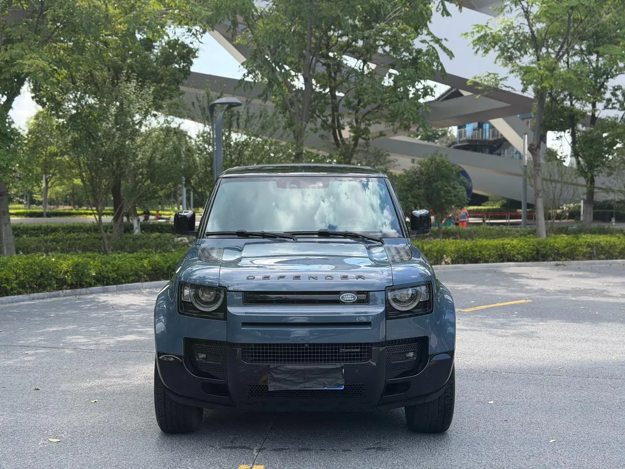 Land Rover Guard (Imported) 2022 Guard 90 2.0T P300 Tiger Ambition Automatic Gear 2
