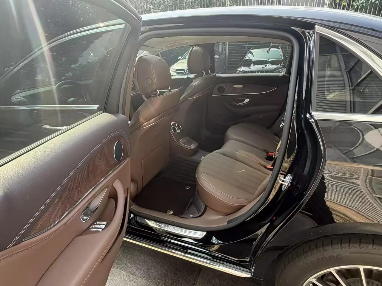 Mercedes Benz E Class 2023 E 260 L 2.0T Automatic 2