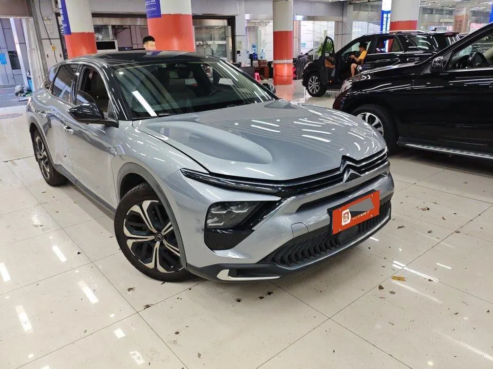 Citroen Versailles C5 X 2022 C5 X 1.6T Enjoy an Uncommon Year of Tiger Opening Edition Automatic Gear 2