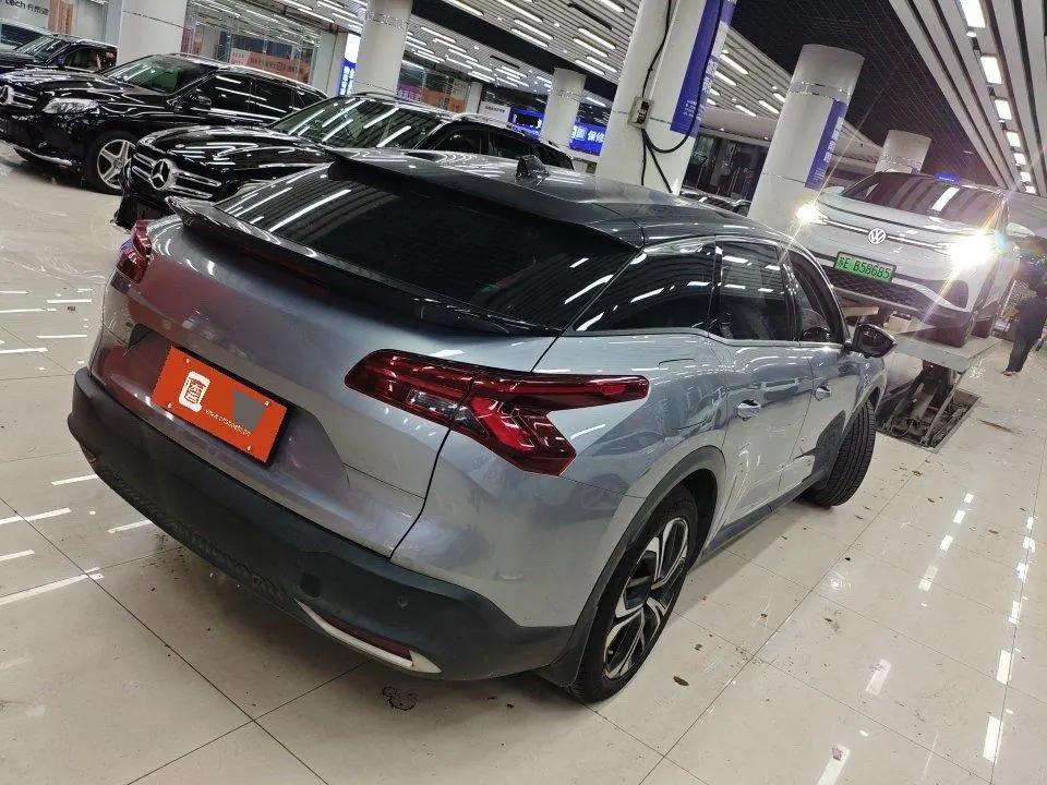 Citroen Versailles C5 X 2022 C5 X 1.6T Enjoy an Uncommon Year of Tiger Opening Edition Automatic Gear 3