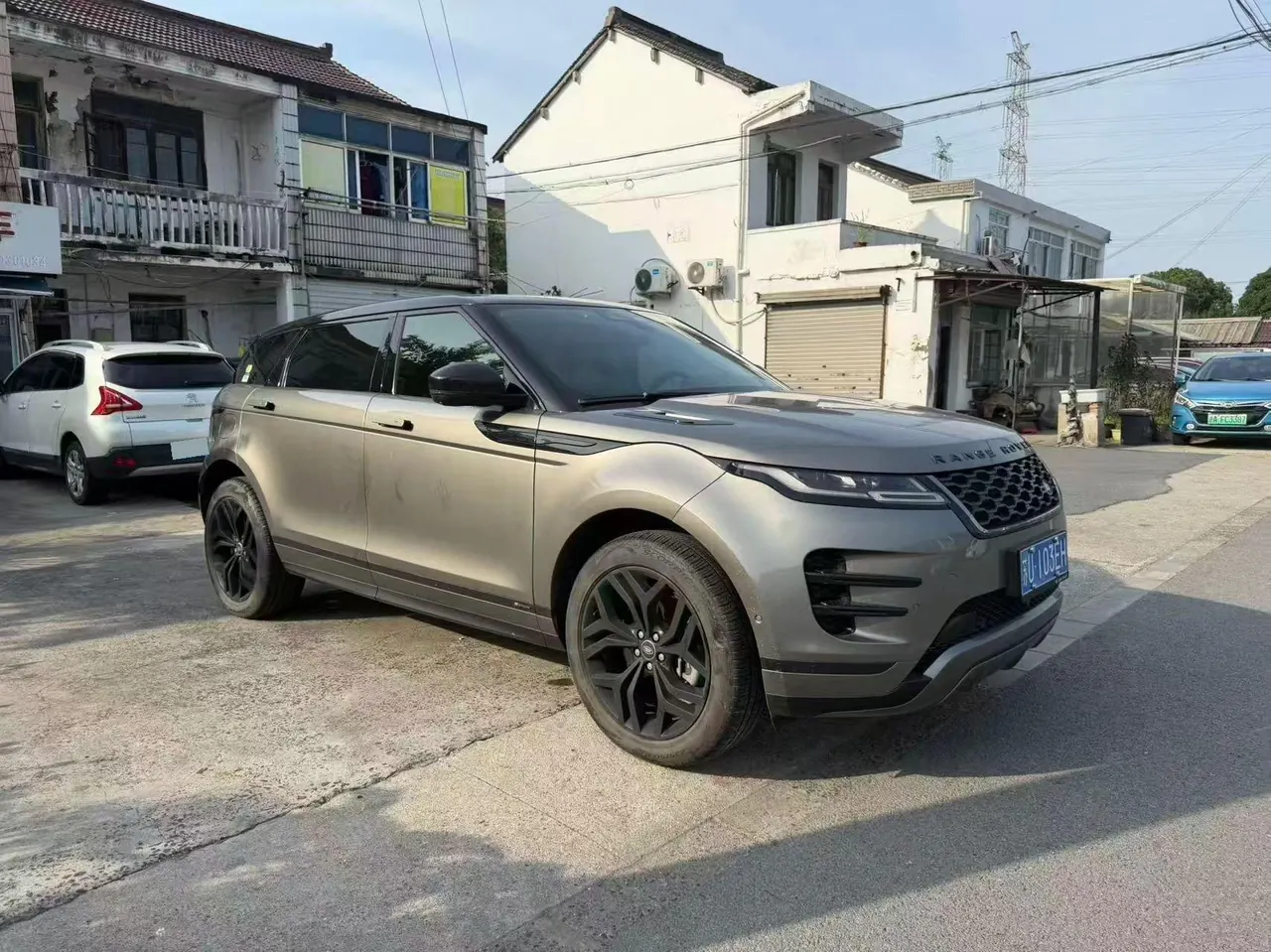 Land Rover 2021 Range Rover Aurora L 48V 2.0T 249PS R-Dynamic SE Deluxe Edition Automatic Gear 3
