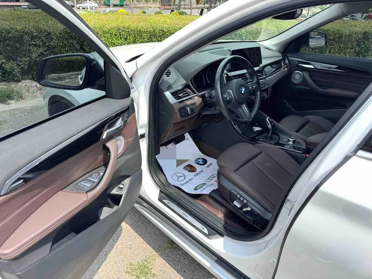 BMW 2022 X1 sDrive20Li 1.5T exclusive automatic gear 9