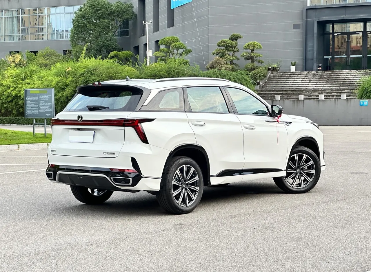 ChangAn 2026 CS75 PLUS 1.5T Smart Champion Edition New Blue Whale Smart Navigation Automatic Gear 5