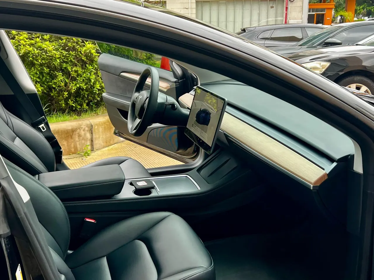 Tesla 2022 Model 3 rear-wheel drive version of automatic transmission 8