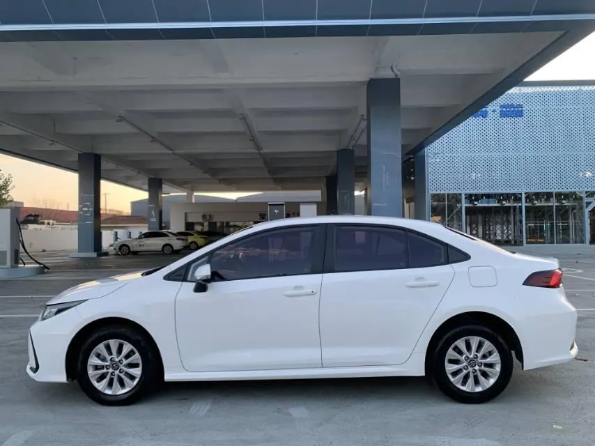Toyota 2022 corolla 1.2T stepless pioneer PLUS version automatic gear 4