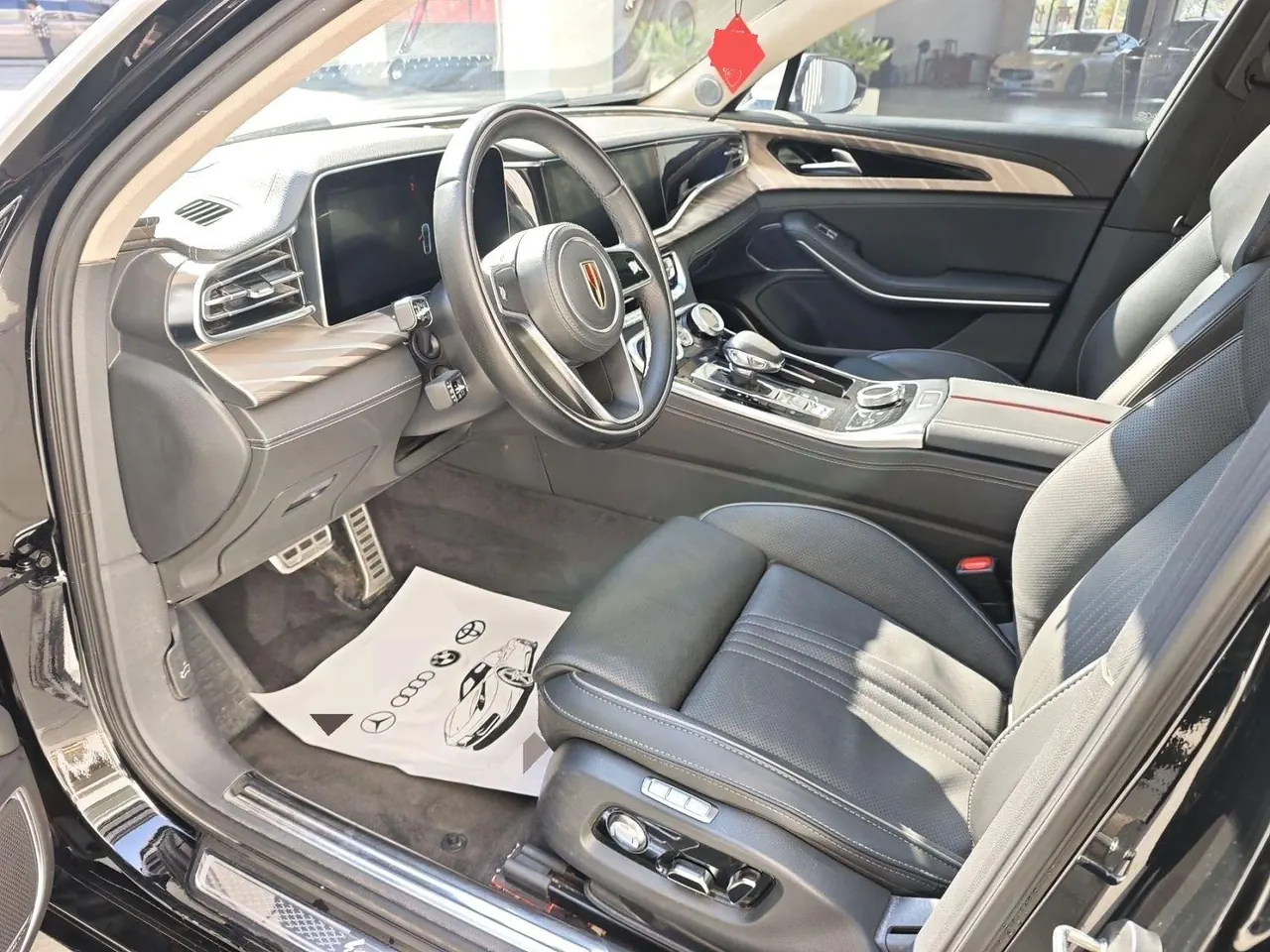 HongQi 2020 H9 48V 2.0T Zhilian Flag Edition Automatic Gear 5