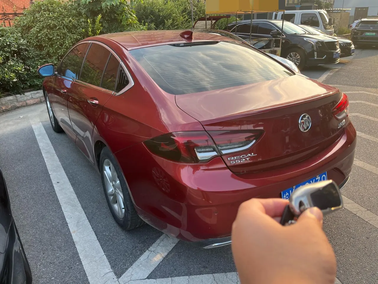 Buick 2020 Regal 1.5T 552T Luxury Automatic Gear 4
