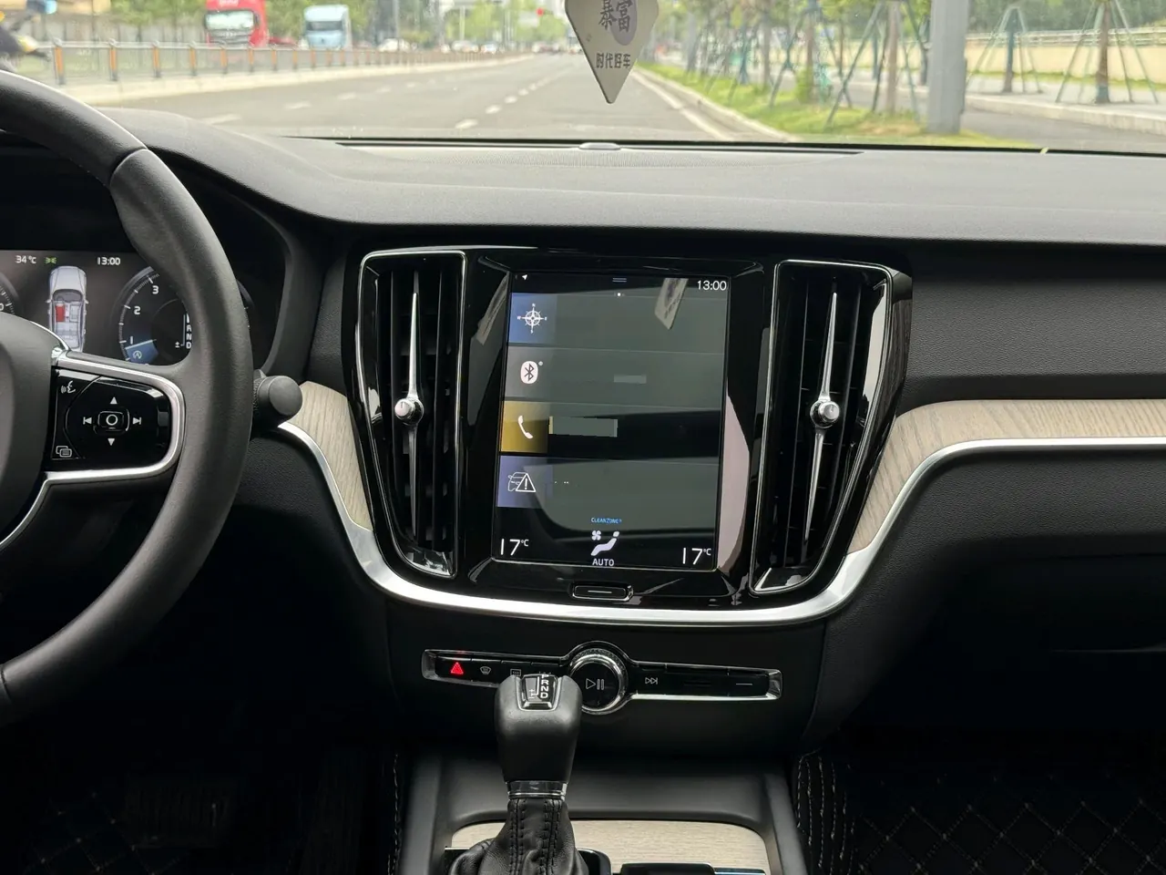 Volvo 2021 S60 2.0T T4 Zhiyuan Deluxe Edition Automatic Gear 6