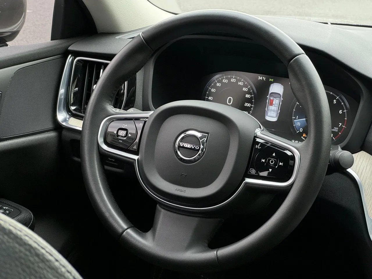 Volvo 2021 S60 2.0T T4 Zhiyuan Deluxe Edition Automatic Gear 9