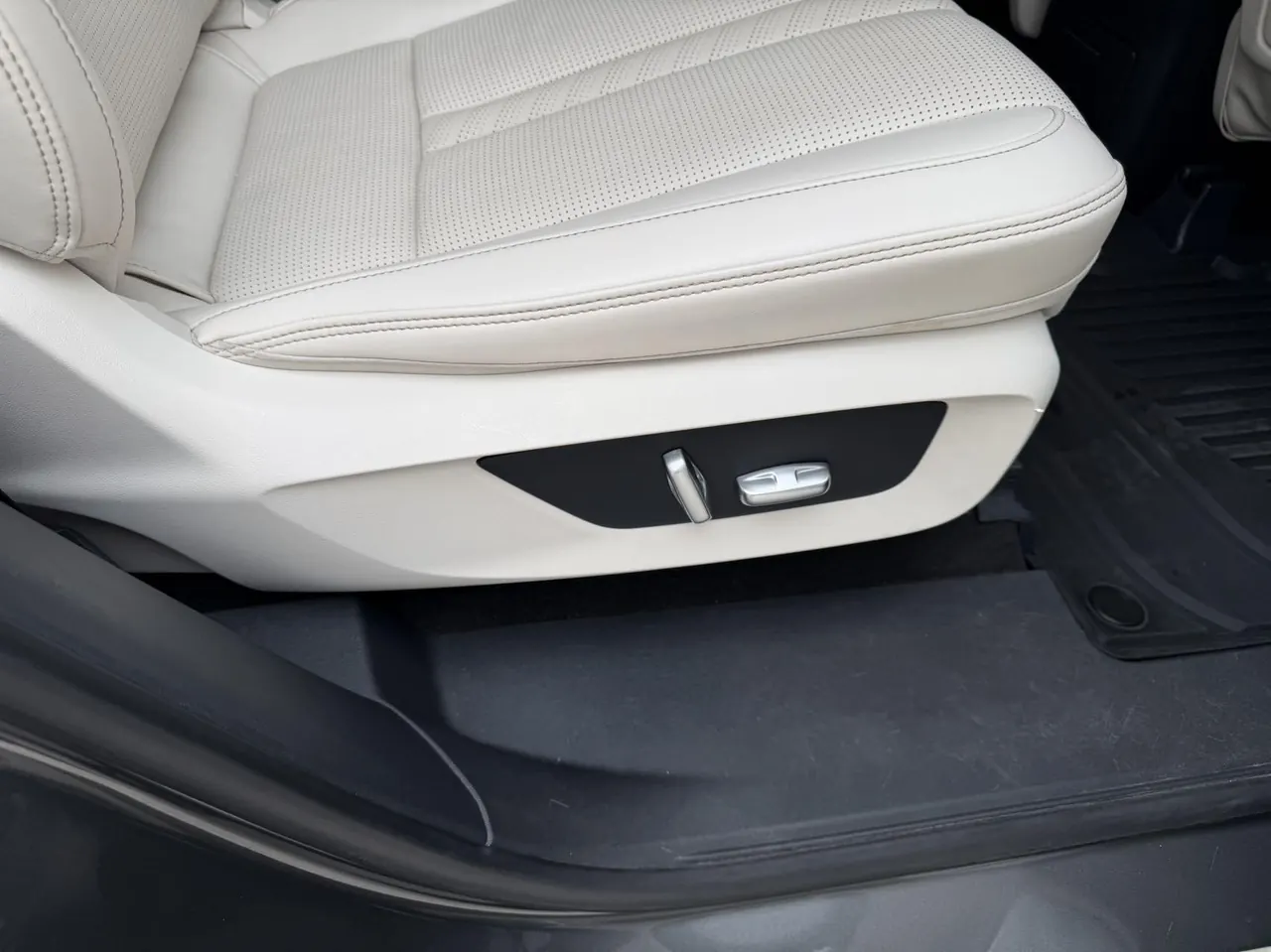 Li 2020 ONE 1.2T extended range 6-seat automatic gear 14