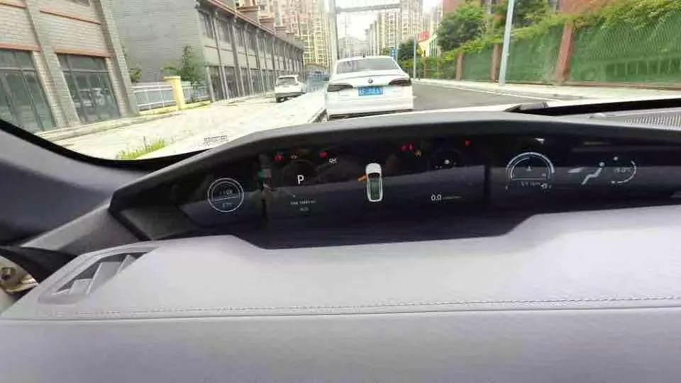 ChangAn 2022 UNI-V 1.5T honorable automatic gear 7