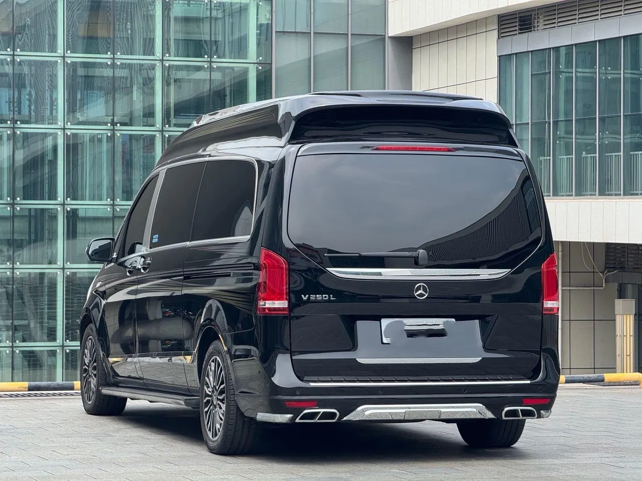 Mercedes Benz V 2022V 260 L 2.0T Premium Edition Automatic Gear 11