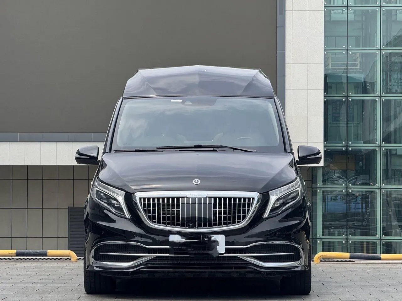 Mercedes Benz V 2022V 260 L 2.0T Premium Edition Automatic Gear 2
