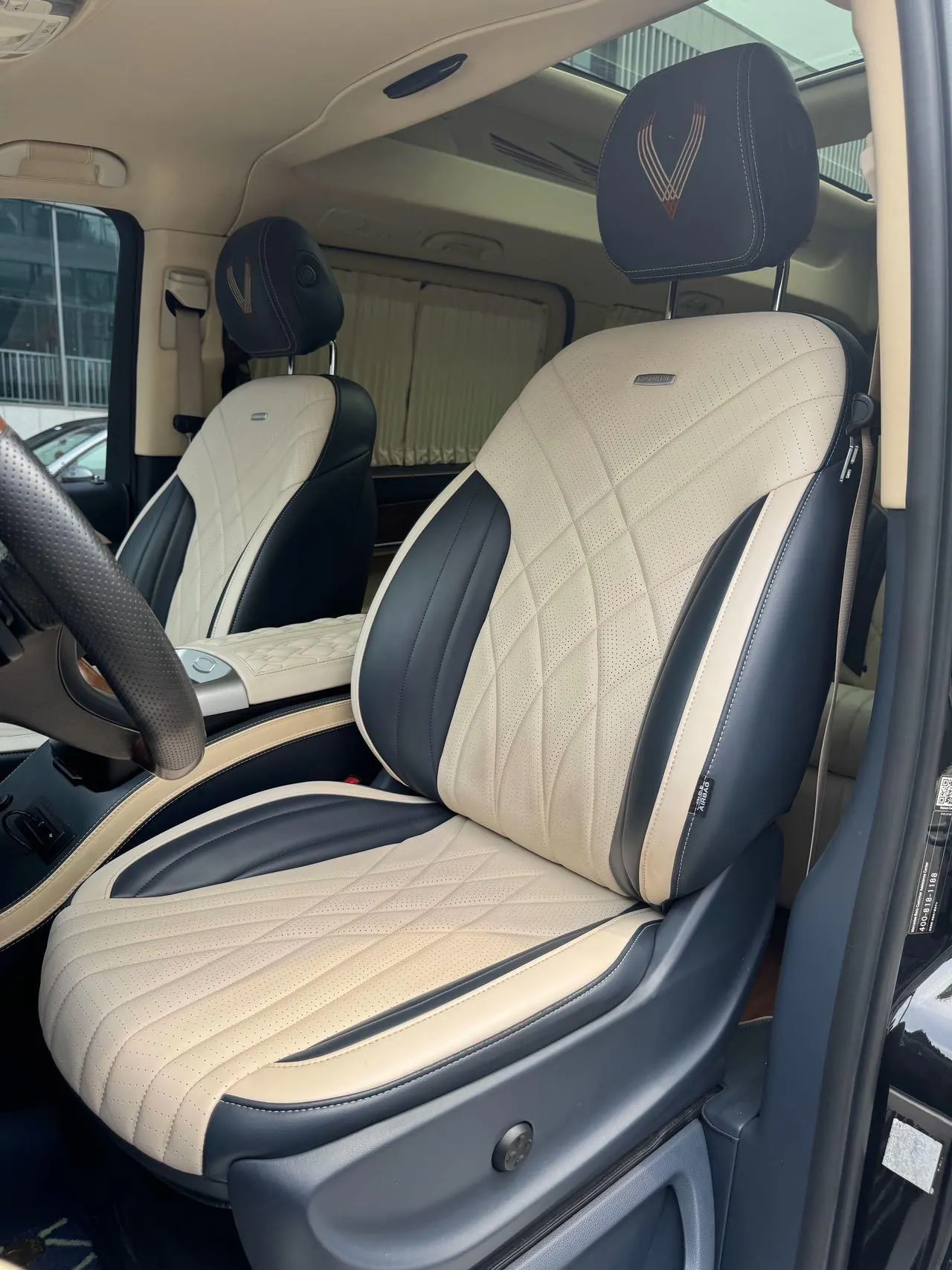 Mercedes Benz V 2022V 260 L 2.0T Premium Edition Automatic Gear 5