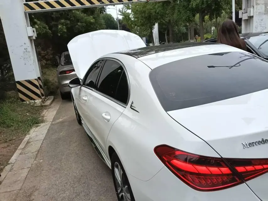 Mercedes Benz Class C 2023 C 200 L 48V 1.5T Sports Edition Automatic Gear 5