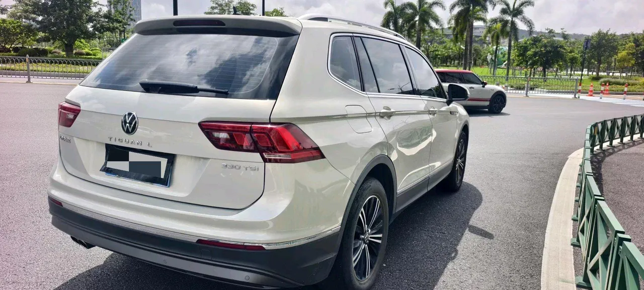 Volkswagen 2021 Tiguan L 2.0TSI 330TSI Two-Drive Smart Edition Automatic Gear 3