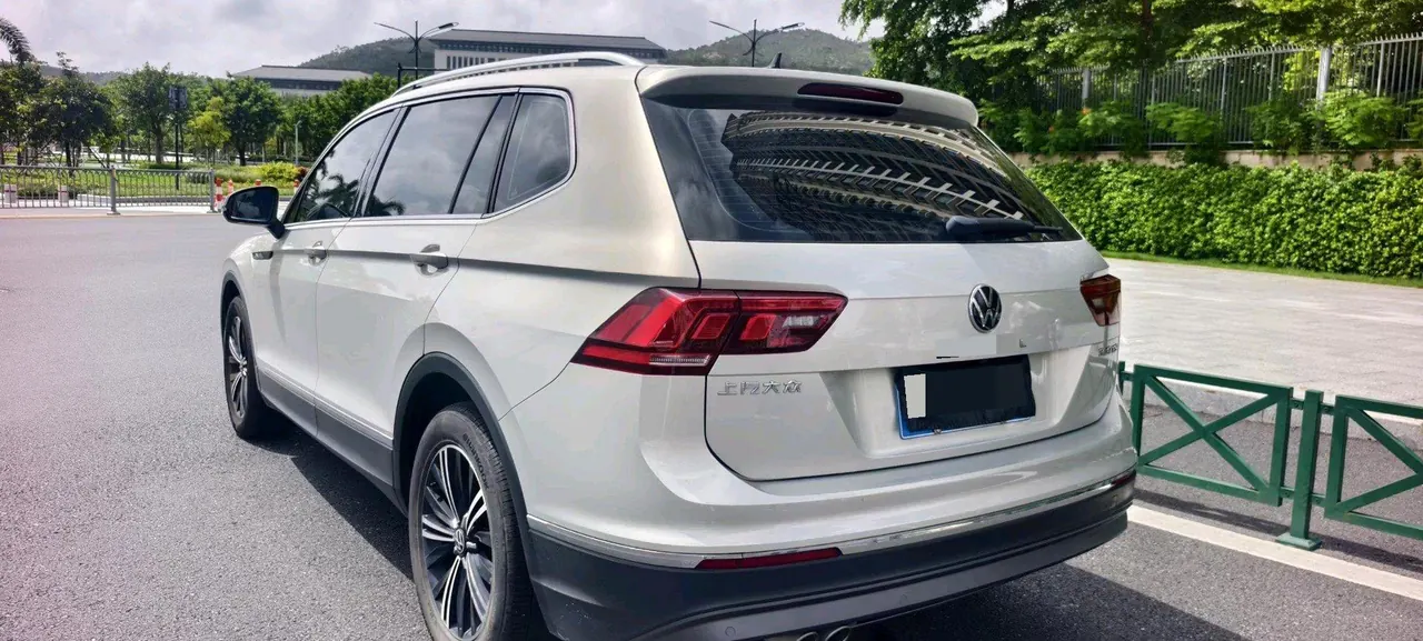 Volkswagen 2021 Tiguan L 2.0TSI 330TSI Two-Drive Smart Edition Automatic Gear 5